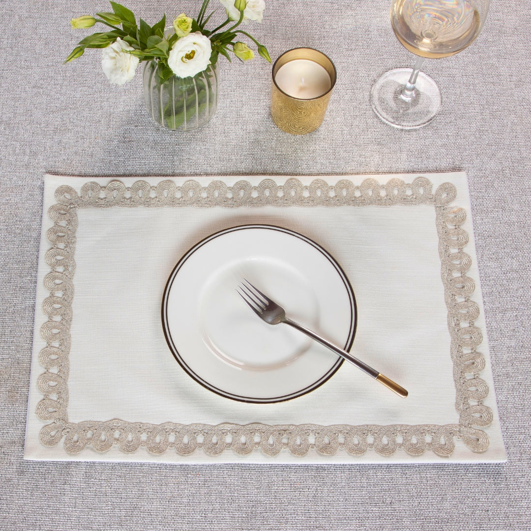 Silver Edge Lace Mat